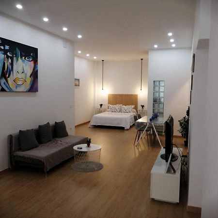 Apartamento Luna De Noviembre Малага Екстериор снимка